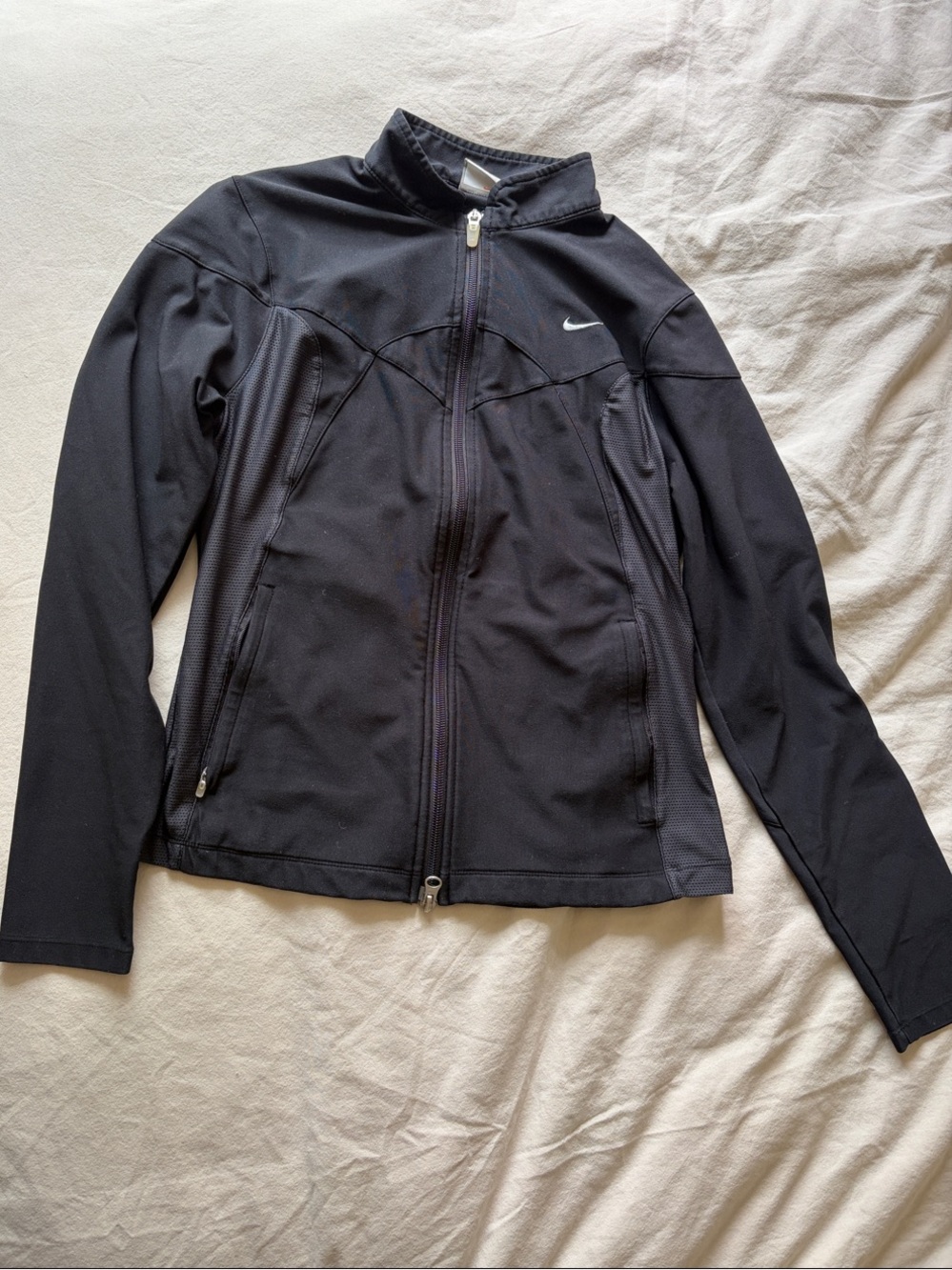 Nike Black Women's Zip-Up Training Jacket with White Swoosh